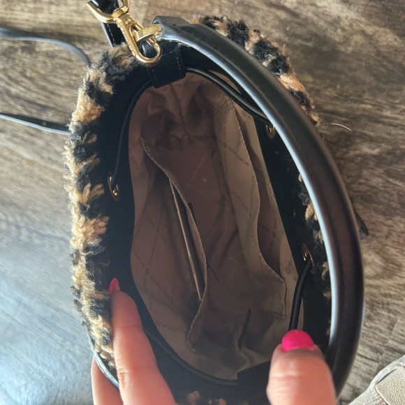 • MK bucket bag - Picture 5 of 5